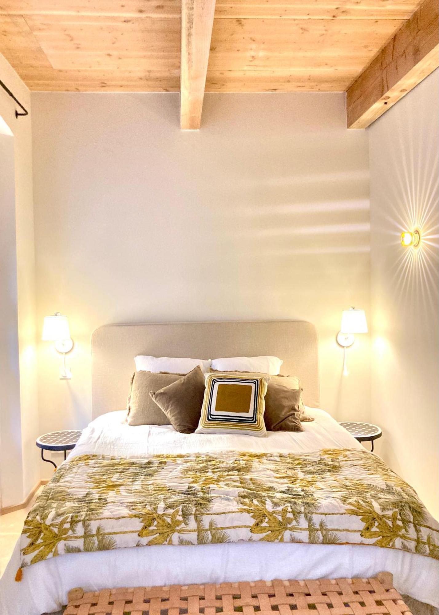 Le Petit Avignon - Chambres & Appartement A Deux Pas Du Pont D'Avignon Et Du Palais Des Papes Pokój zdjęcie