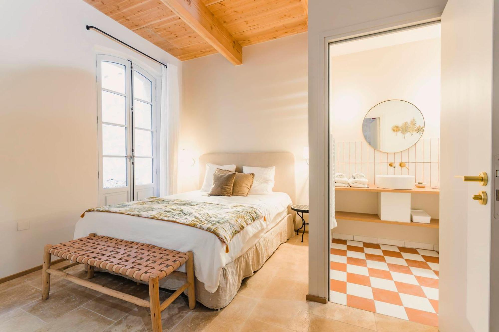 Le Petit Avignon - Chambres & Appartement A Deux Pas Du Pont D'Avignon Et Du Palais Des Papes Zewnętrze zdjęcie