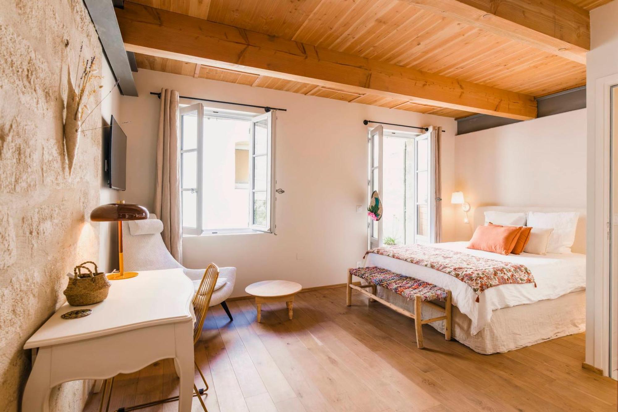 Le Petit Avignon - Chambres & Appartement A Deux Pas Du Pont D'Avignon Et Du Palais Des Papes Zewnętrze zdjęcie