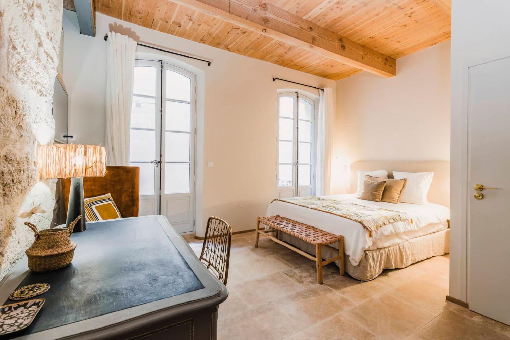 Le Petit Avignon - Chambres & Appartement A Deux Pas Du Pont D'Avignon Et Du Palais Des Papes Zewnętrze zdjęcie
