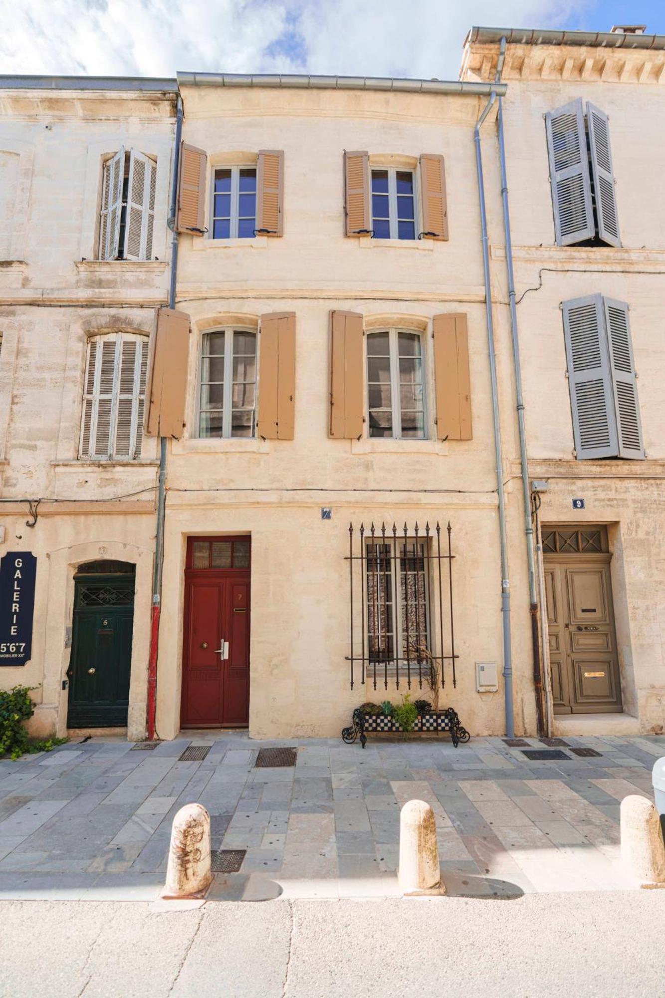 Le Petit Avignon - Chambres & Appartement A Deux Pas Du Pont D'Avignon Et Du Palais Des Papes Zewnętrze zdjęcie