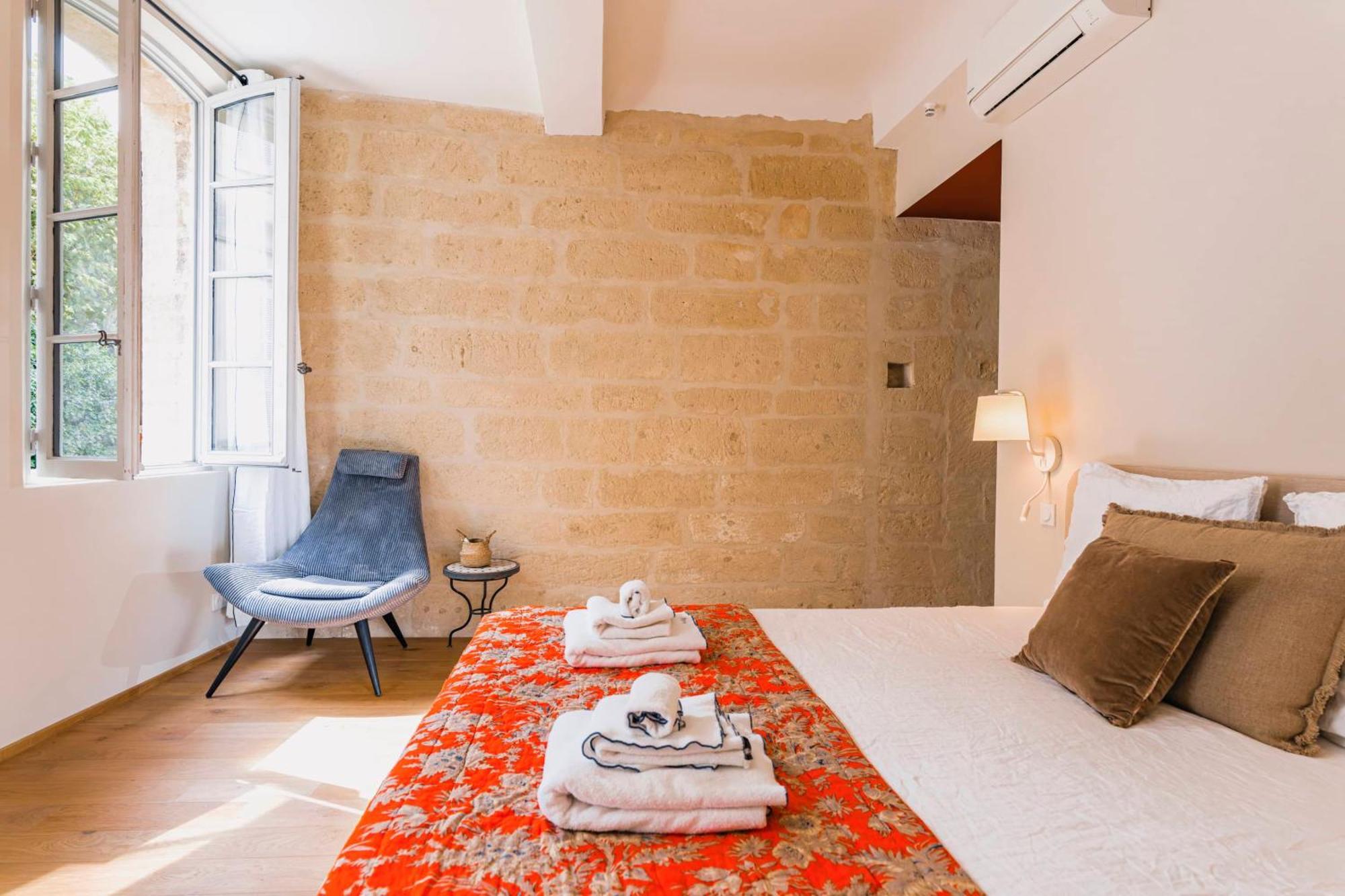 Le Petit Avignon - Chambres & Appartement A Deux Pas Du Pont D'Avignon Et Du Palais Des Papes Zewnętrze zdjęcie
